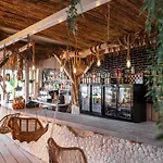 Marabou Hotel