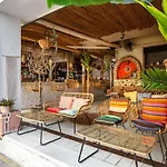 Marabou